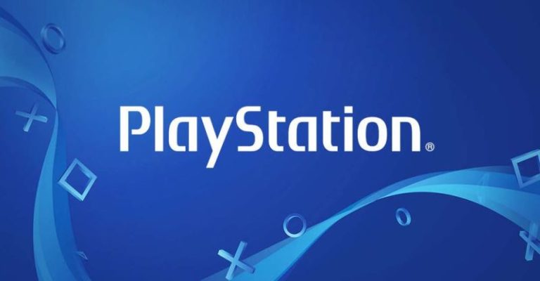 Pegawai Playstation work from home mei