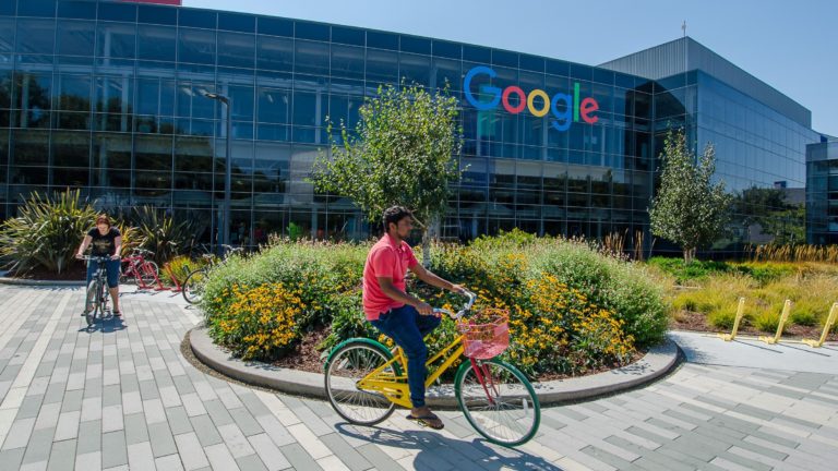 Google Larang Para Karyawannya Menggunakan Aplikasi Zoom Cloud Meetings