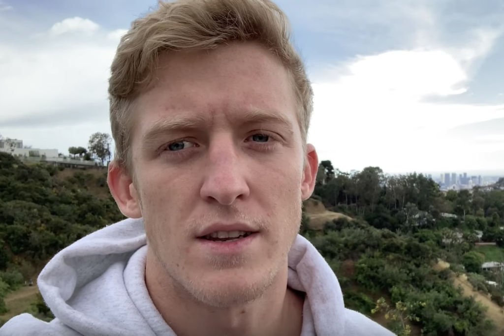 Tfue Mendapatkan Dukungan Dari Fans