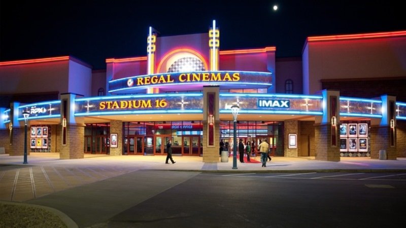 Regal Winrock Stadium 16 Imax Rpx At Night