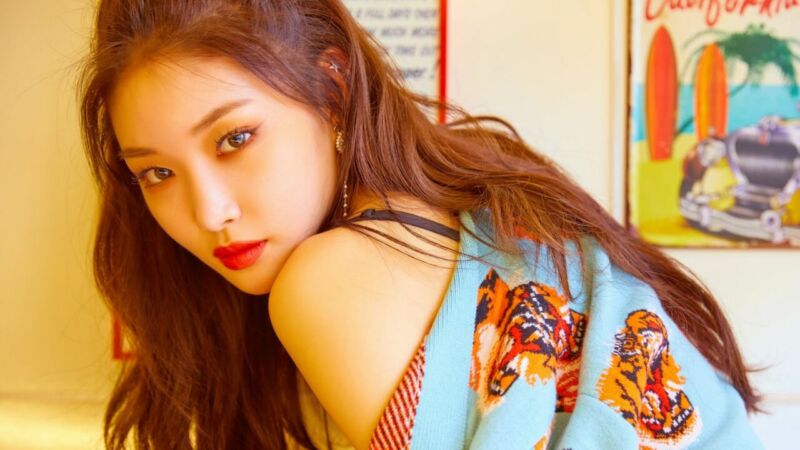 Chungha artis korea positif Covid-19