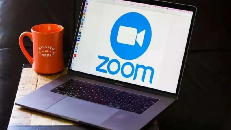 Zoom E-Mail