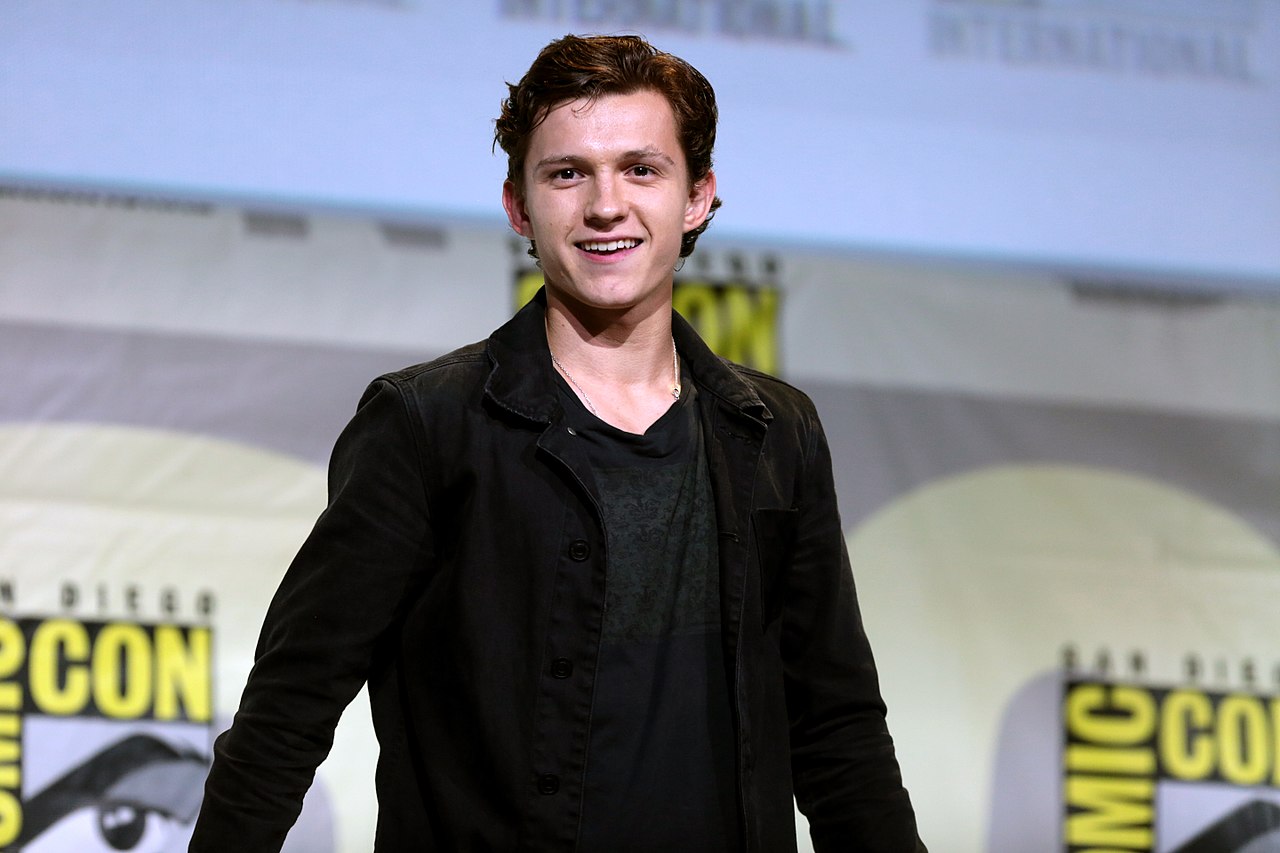 Tom Holland Ingin Ada Adegan Seks di Flim Spider-Man