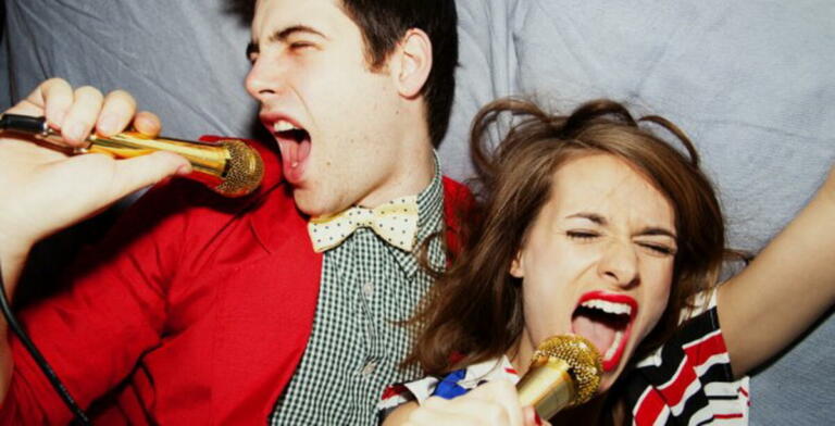10 Lagu Barat Sulit Yang Sebaiknya Dihindari Ketika Karaoke