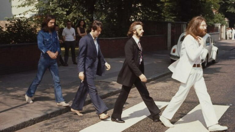 lagu tergokil abbey road the beatles