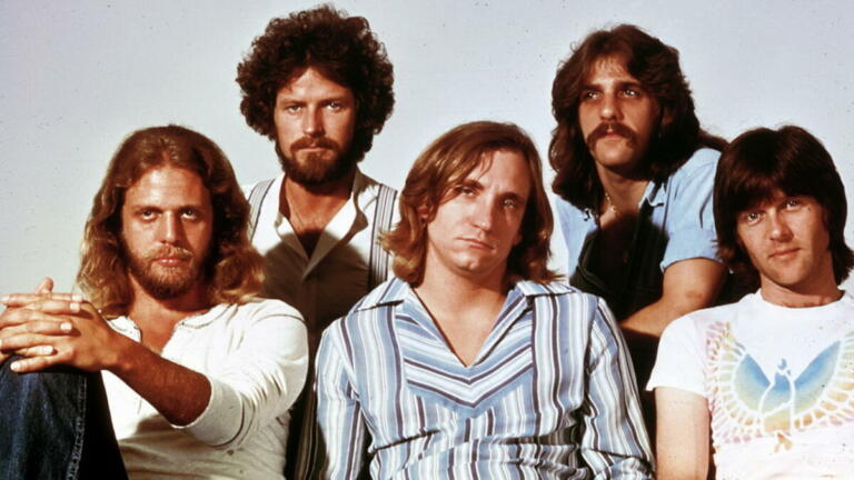 5 Fakta Keren Hotel California, Lagu Rock Klasik Hit Dari Eagles