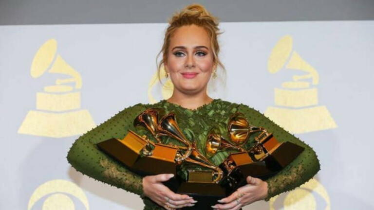Kejutkan Penggemar, Adele Rilis Single Baru Setelah 6 Tahun