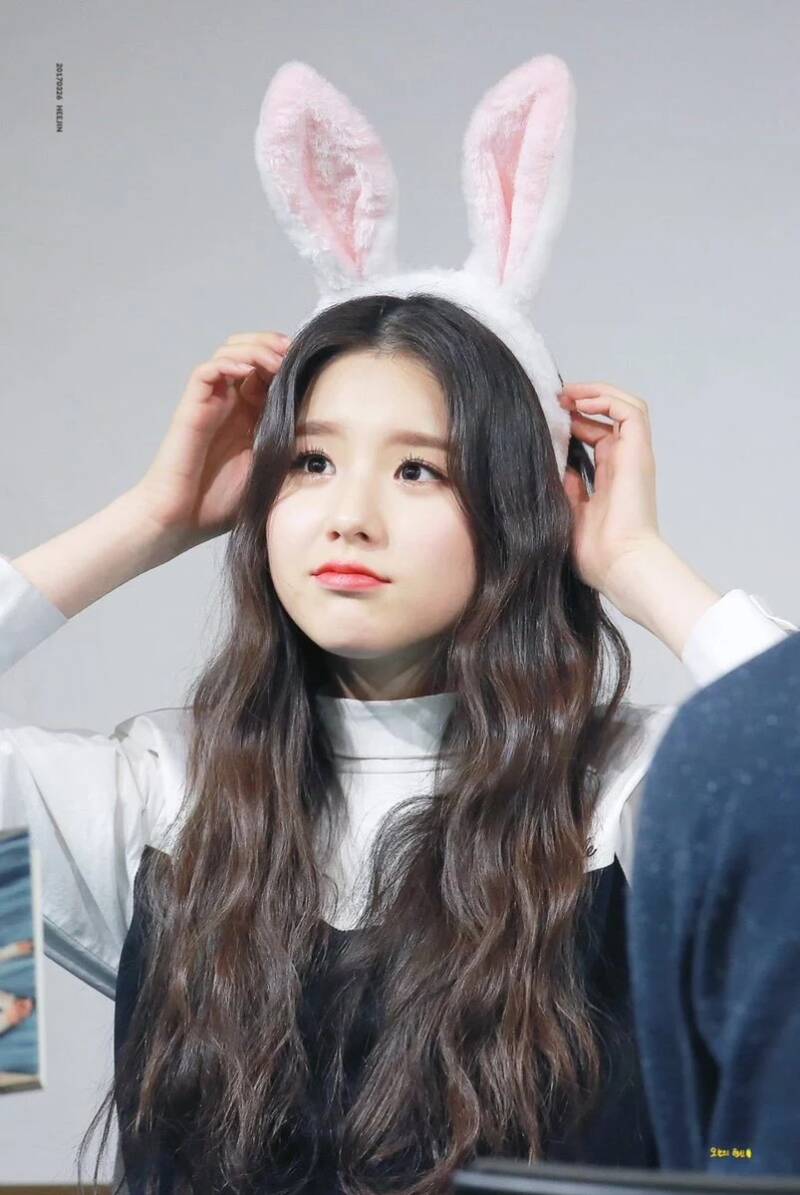 Blackberry Creative Heejin Loona