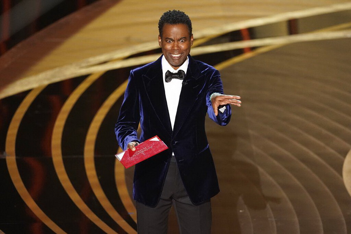 makna candaan chris rock will smith