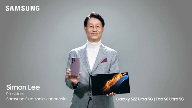 Simon Lee Samsung Galaxy S22 Series 5g