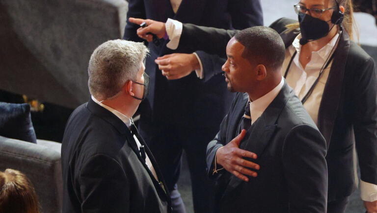 will smith disuruh meninggalkan gedung