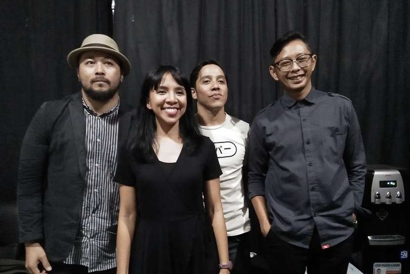 Mocca Singer Mocca Jadi Band Indonesia Pertama Konser Di Metaverse - Dafunda
