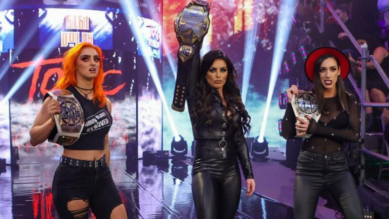 Trio WWE Toxic Attraction Akhirnya Tampil di WWE 2K22