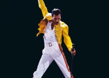 lirik lagu the show must go on