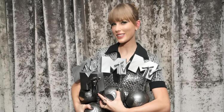 Ticketmaster Website Attacked by Taylor Swift Fans 1 Taylor Swift | CNBC