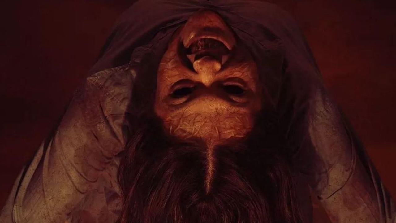 Jangan Asal Diucapkan Mantra di Film Qorin Berbahaya