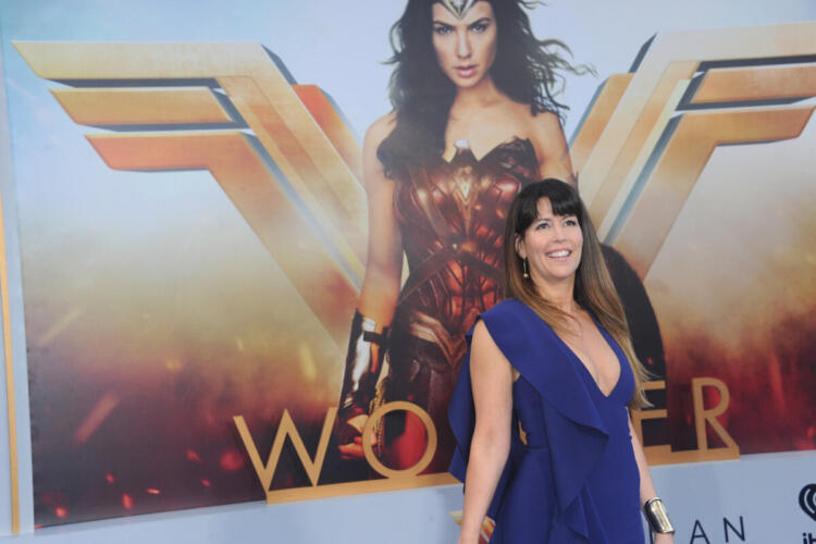 Patty Jenkins bantah isu dirinya cabut dari Wonder Woman 3 | Syfy