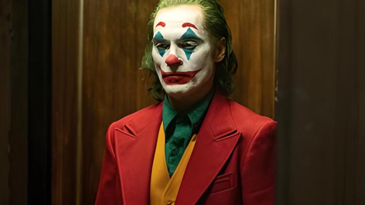 Joaquin Phoenix sebagai Arthur Fleck/Joker | Entertainment Weekly
