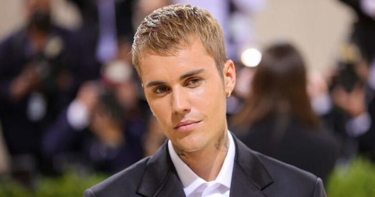 Justin Bieber Nyaris Dapat 3 Trilliun Rupiah Lewat Hasil Jual Lagu-Lagunya