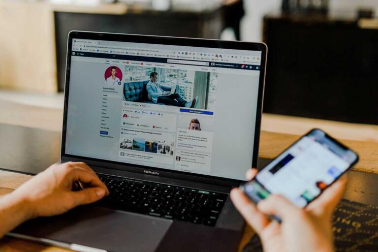 aktivitas media sosial warganet indoensia