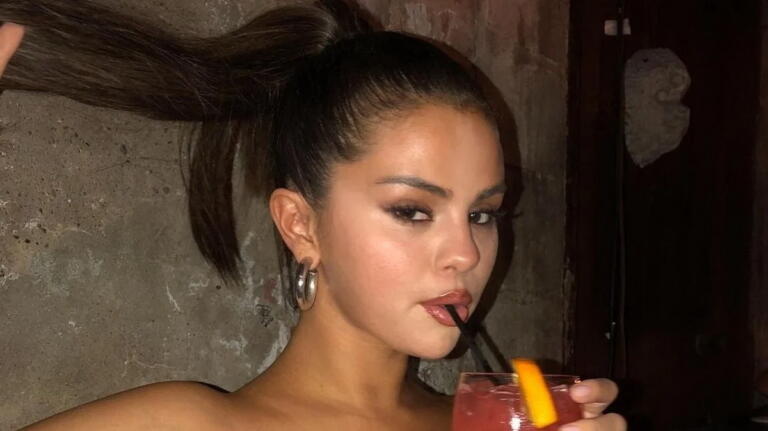 Selena Gomez Mencapai 400 Juta Followers di Instagram 5 Selena Gomez Mencapai 400 Juta Followers di Instagram
