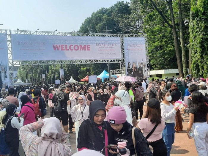 Banyak-penonton-yang-tidak-kebagian-kursi | insiden konser Blackpink Jakarta 2023