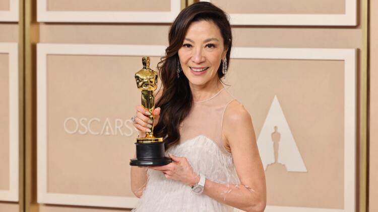 Rekor Michelle Yeoh di Oscar 2023 | The Hollywood Reporter