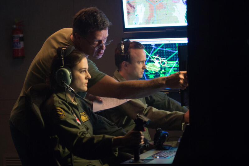 Sinopsis film Eye in the Sky (2015)