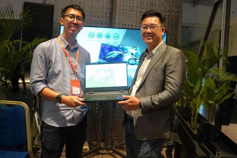 Taher Maulana, Pre Sales Manager Acer Indonesia Dan Andreas Lesmana, Gaming Product Manager Acer Indonesia Saat Sesi Paparan Di Arch Id 2023