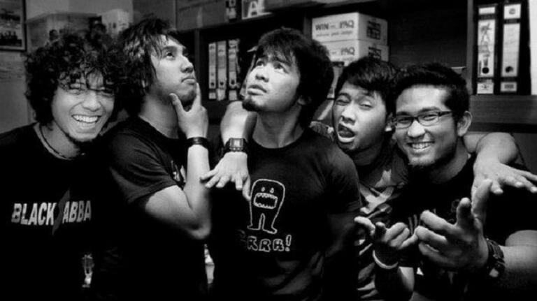 lirik lagu kenangan terindah samsons