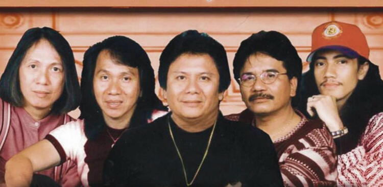 lirik lagu gereja tua