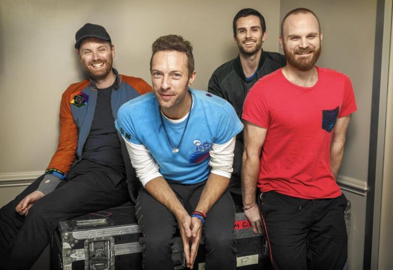 lirik lagu yellow coldplay