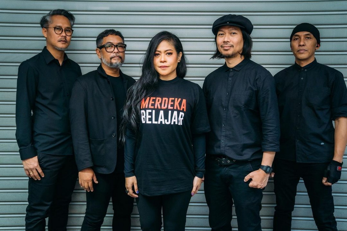 Lirik Lagu Bendera Milik Cokelat