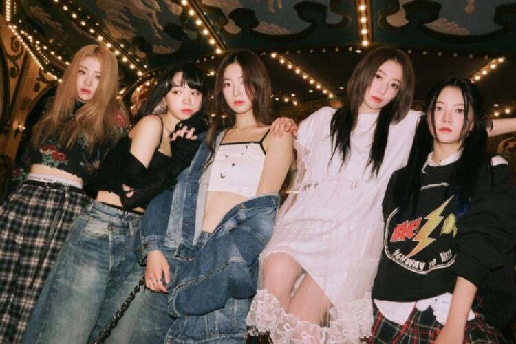 Girlgroup LE SSERAFIM Umumkan Konser Perdana Mereka di Indonesia 1 LE SSERAFIM | Allkpo