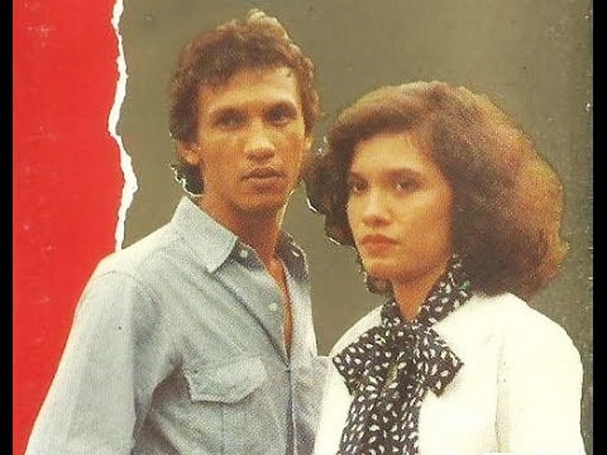 Lirik Lagu Kemesraan, Lagu Kasih Sayang Universal
