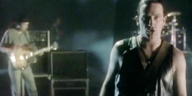 lirik lagu with or without you