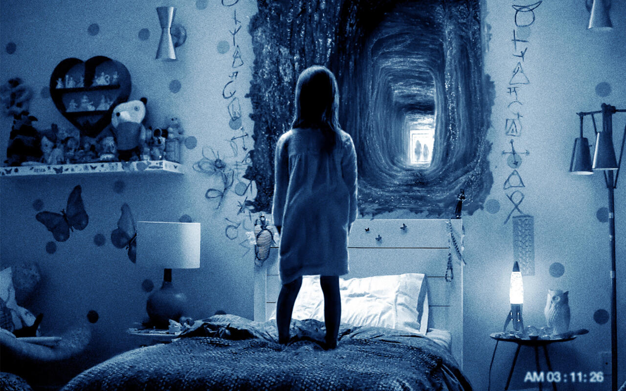Sinopsis Film Paranormal Activity: The Ghost Dimension (2015): Tobi Akhirnya Muncul Juga