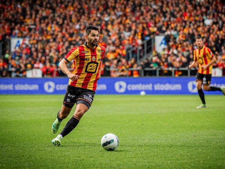 Klub-sandy-walsh-di-efootball-1