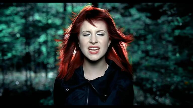 Lirik Decode, Lagu Paramore yang Juga Soundtrack Twilight