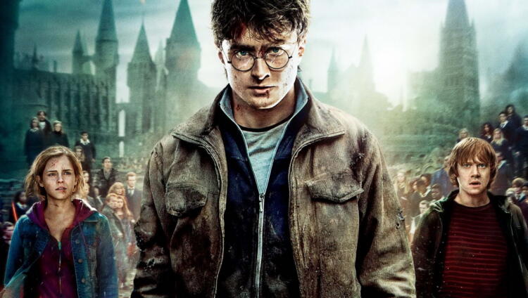 Sinopsis Harry Potter and the Deathly Hallows - Part 2 (2011): Perang Sihir Final di Hogwarts 1 Sinopsis Harry Potter and the Deathly Hallows - Part 2