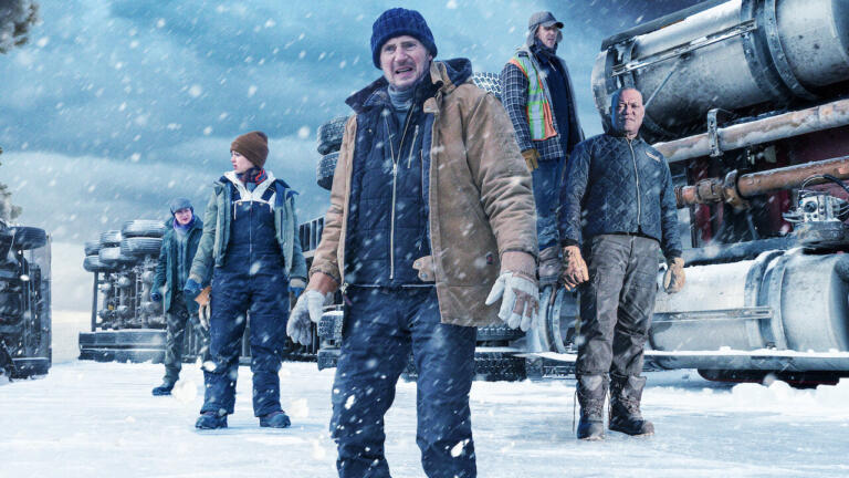 Sinopsis Film Ice Road, Tim Penyelamat yang Terjebak di Laut Es