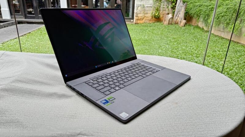 Asus Rog Zephyrus G16 1