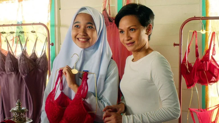 Link Nonton dan Sinopsis Film Komedi Malaysia La Luna