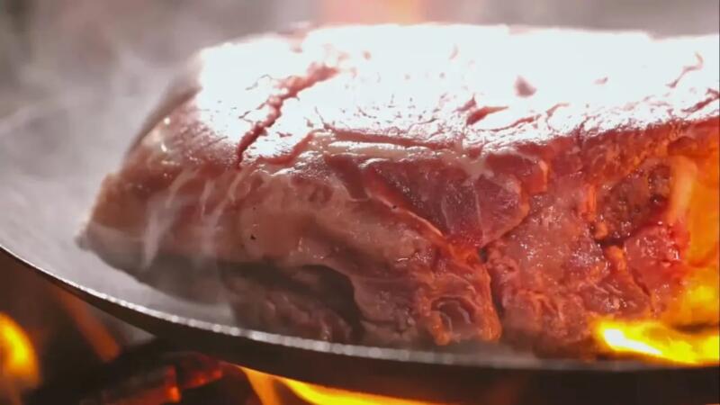Dalam-video-memasak-dragons-dogma-2-menggunakan-video-daging-asli | fakta menarik dragon's dogma 2