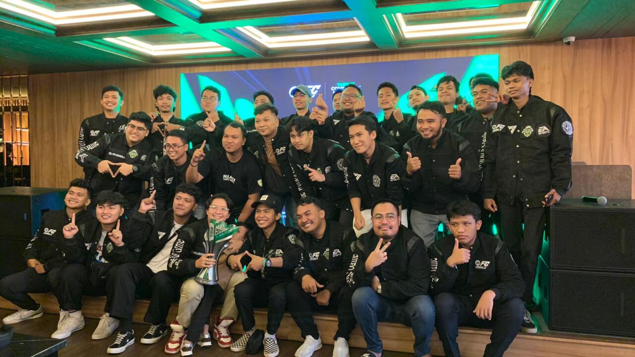 Rayakan Kemenangan, Komunitas FC Mobile Indonesia Gelar Acara Santunan