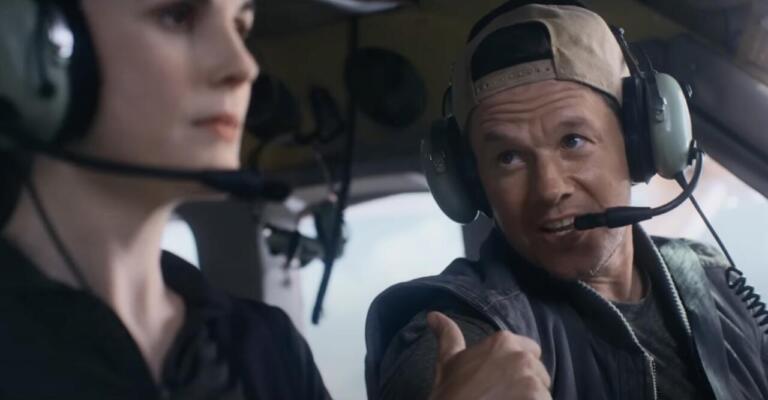 Trailer Flight Risk Tampilkan Mark Wahlberg jadi Villain Psikotik