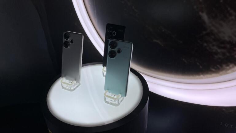Poco-f6-m6