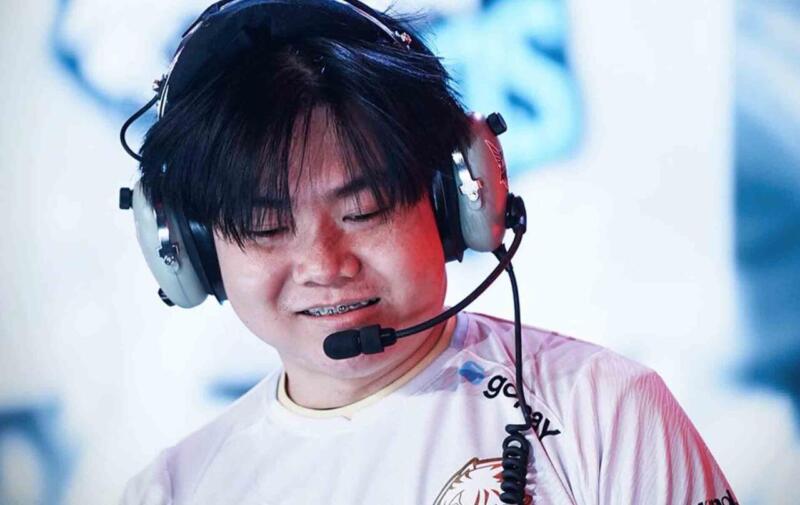 Coach Age | EVOS Esports