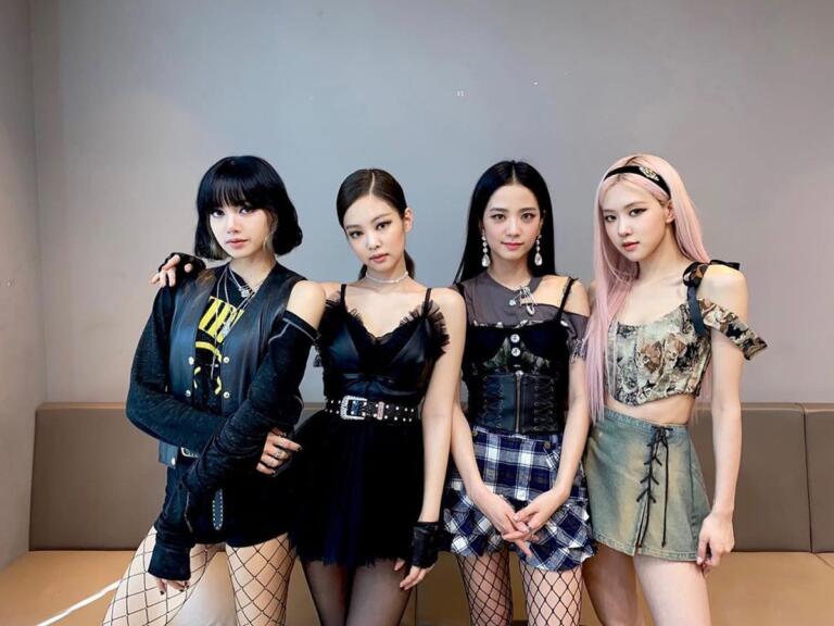BLACKPINK Comeback di 2025: Umumkan Tour Dunia!