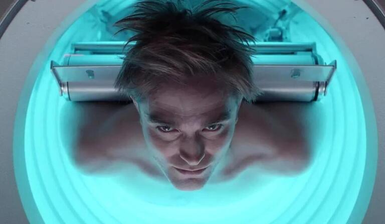Sinopsis Mickey 17, Film Sci-Fi Garapan Sutradara Parasite